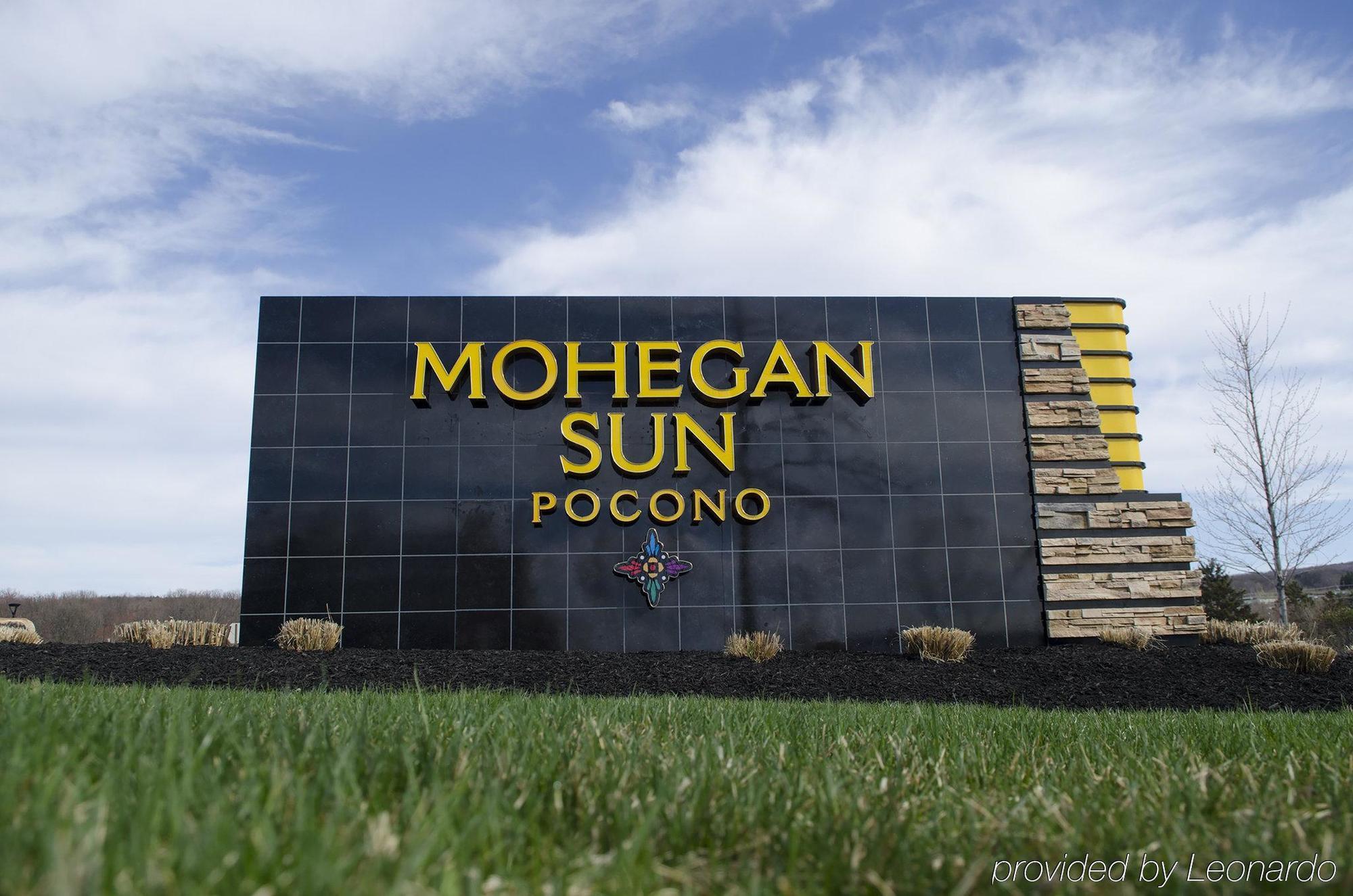 Mohegan Pennsylvania - Adults Only Wilkes-Barre Bagian luar foto
